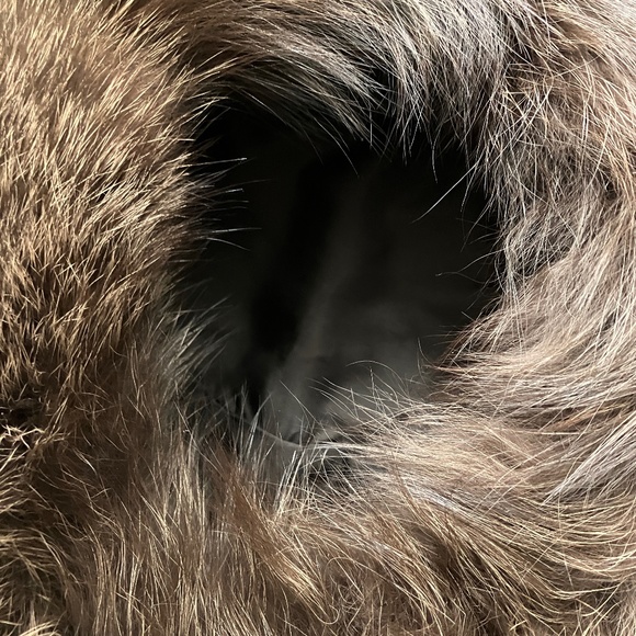 Escada Blue Frostfox Hat - Picture 8 of 10